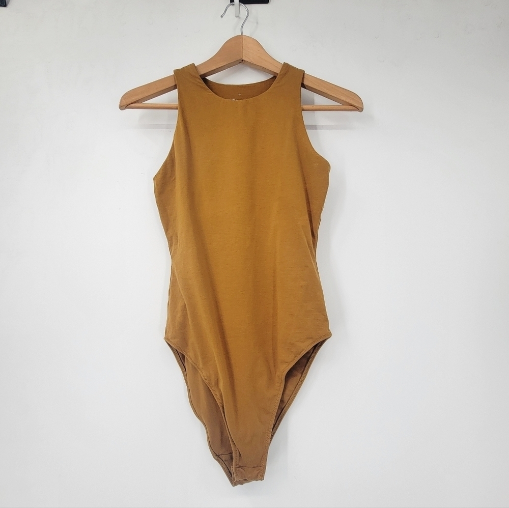 Everlane The Cutaway Tank Top Bodysuit Size XS Mustard Brown Minimalist Classic